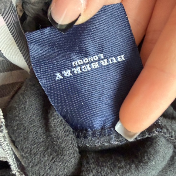 Burberry Black Velour Hooded Cropped Jacket with Striped Trim - Picture 3 of 4